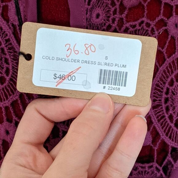 NWT She & Sky Off the Shoulder Plum Lace Dress Size Small - Picture 6 of 7